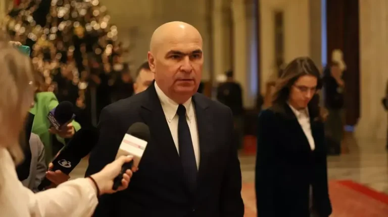 Bolojan vrea ca angajații de la Senat să intre la muncă prin scanare facială. „Ne transformăm în China. Nu e legal”