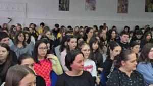 liceul de arte eminescu eterna iubire (7)