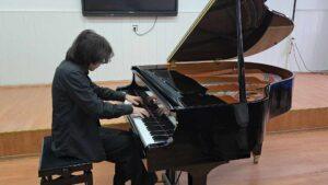 liceul de arte eminescu eterna iubire (8)