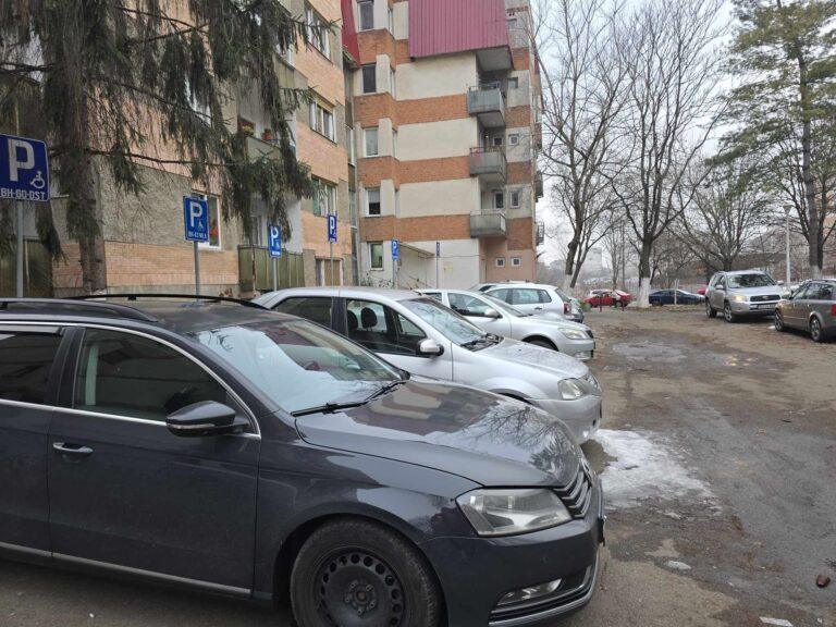 Persoanele cu dizabilități din Oradea, scutite de plata taxelor pentru locurile de parcare de domiciliu