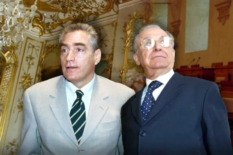 Dosarul Mineriadei: Petre Roman, chemat la Parchetul General. „Această învinuire este profund nedreaptă” / Iliescu va fi audiat acasă