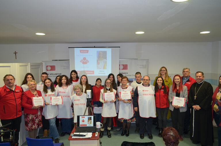 Caritas Eparhial Oradea i-a premiat pe cei mai activi voluntari. Maria Caraiman – voluntarul anului 2024