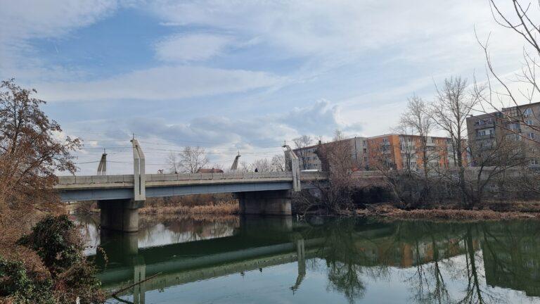 Podul Decebal din Oradea va fi reabilitat integral. Timp de șase luni, circulația pe pod va fi închisă