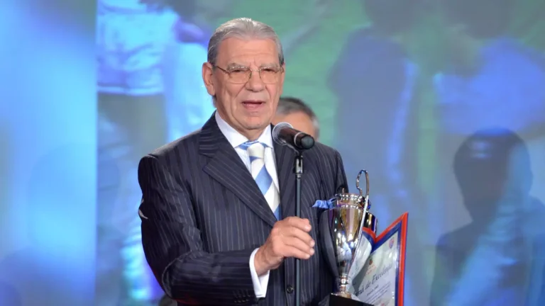 Emeric Ienei, legenda fotbalului românesc, împlinește astăzi 88 de ani