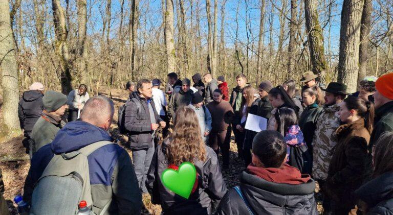 Studenții de la Silvicultură și Exploatări Forestiere, lecție practică în Parcul Natural Cefa