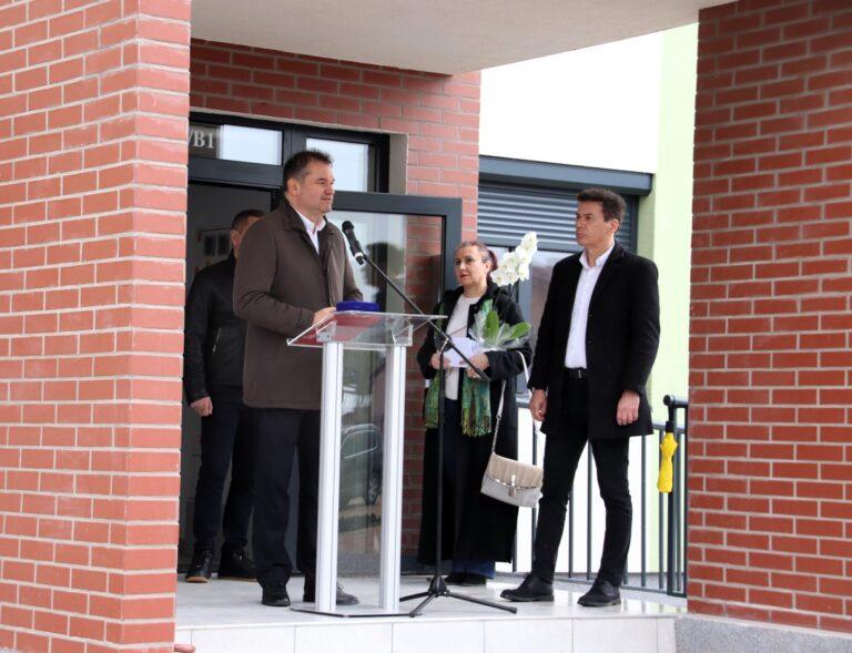 Două blocuri ANL, inaugurate la Salonta în prezența ministrului Dezvoltării
