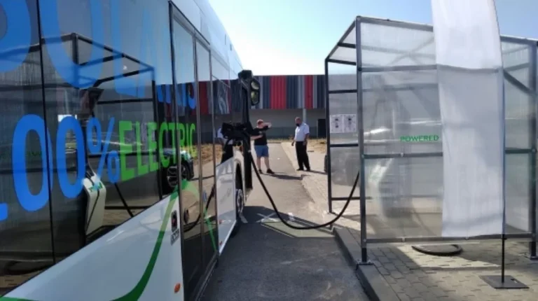 Revoluție verde în Oradea! Autobuzele electrice din Oradea vor avea stații moderne de încărcare