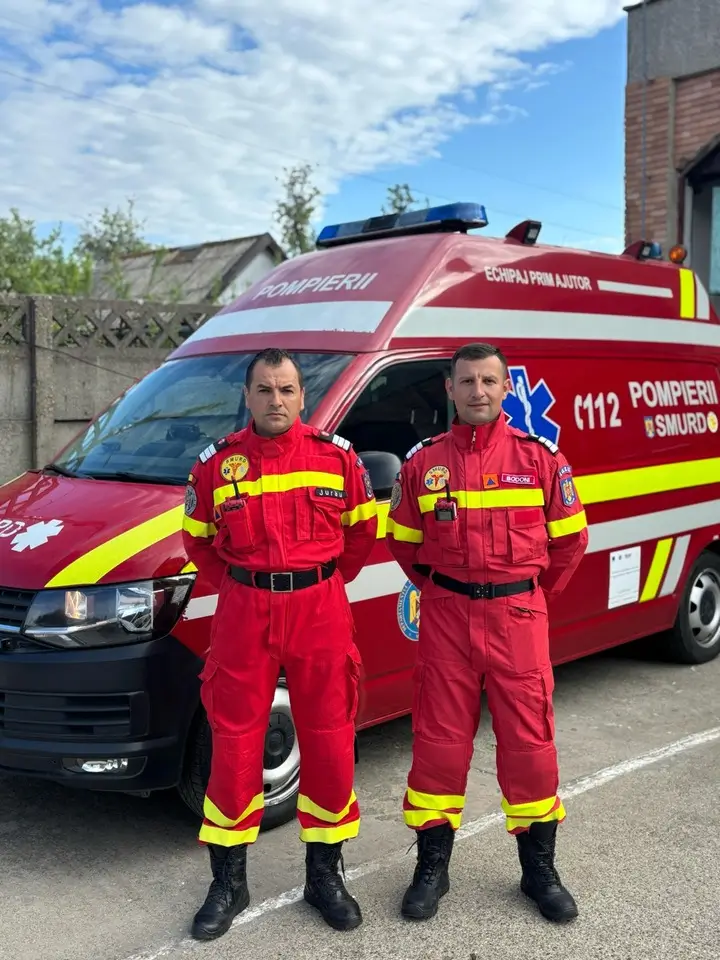 Eroii nu au pauze. Doi pompieri au sărit în ajutorul victimelor accidentului de pe Centura Oradiei
