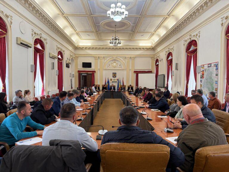Bani pentru primăriile din Bihor prin Administrația Fondului de Mediu