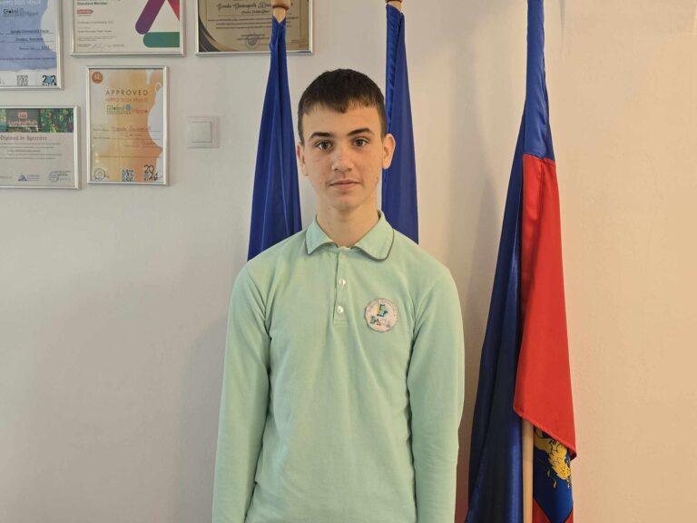 Sebastian Pataki, elev la Școala Gimnazială „Dacia” Oradea, premiat la etapa națională a Olimpiadei de Limba Germană și calificat la naționala de Limba Engleză