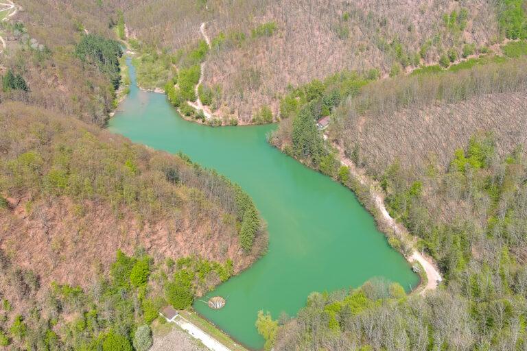 Consiliul Județean Bihor a semnat contractul pentru decolmatarea Lacului Vida