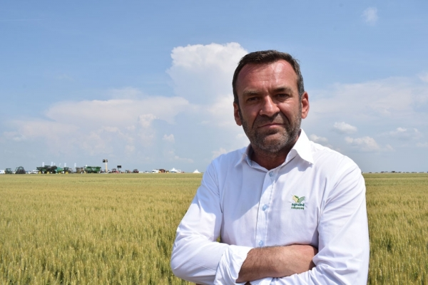 Care e povestea lui Dan Corbuţ, fondatorul Agroind Cauaceu: „Sunt în acest business de peste 25 de ani. Nu cred că există fermier în Bihor pe care să nu îl cunosc. O relaţie personală cu un partener de afaceri face 80% din business“