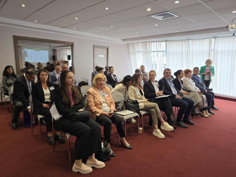 Conferință internațională, la Oradea. Soluții inovatoare pentru dezvoltarea industriei textile și de pielărie