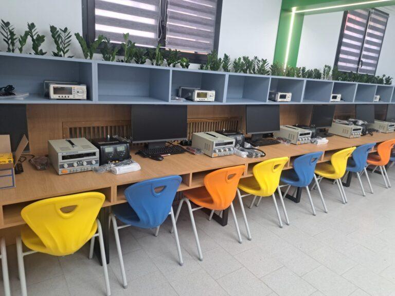 Laborator de Electronică Aplicată de aproximativ 40.000 de euro, inaugurat la Liceul „Don Orione” din Oradea (Foto)