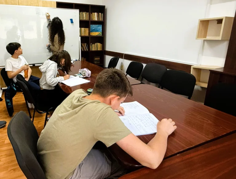 Meditații gratuite pentru elevii orădeni