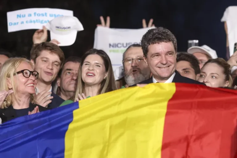 Nicușor Dan este matematic noul președinte al României! Diferența dintre el și George Simion este mai mare decât numărul de voturi rămase de numărat