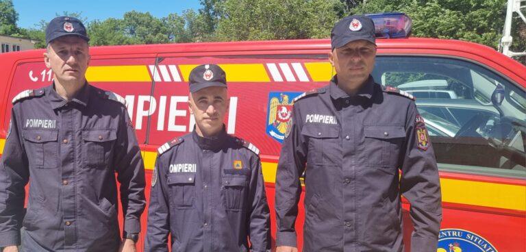 Salvatori în timpul liber. Trei pompieri bihoreni au intervenit pentru salvarea victimelor unui accident rutier produs între un autocar și un autoturism