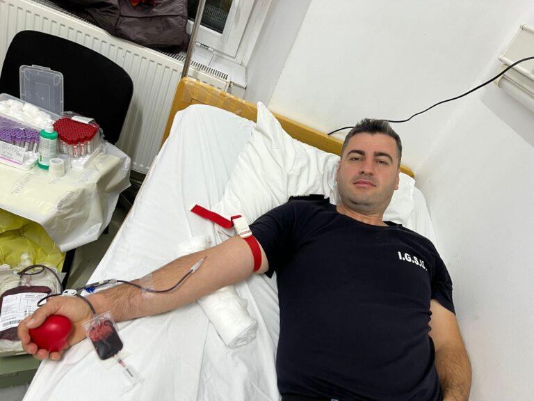 Pompierii militari din Aleșd au donat sânge pentru a veni în sprijinul copiilor și adulților ale căror vieți depind de acest sânge