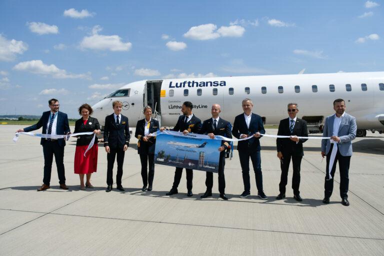 Au început zborurile Oradea – München, operate de Lufthansa