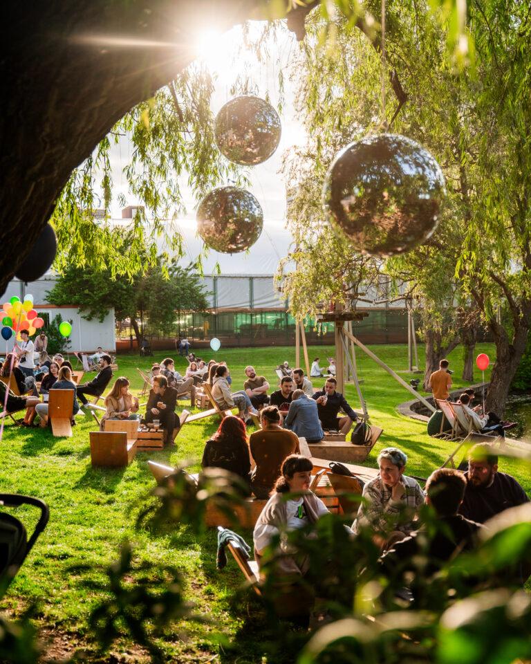 PICNIC, pe Malul Crișului, cu DJ sets, preparate culinare savuroase și zone de relaxare