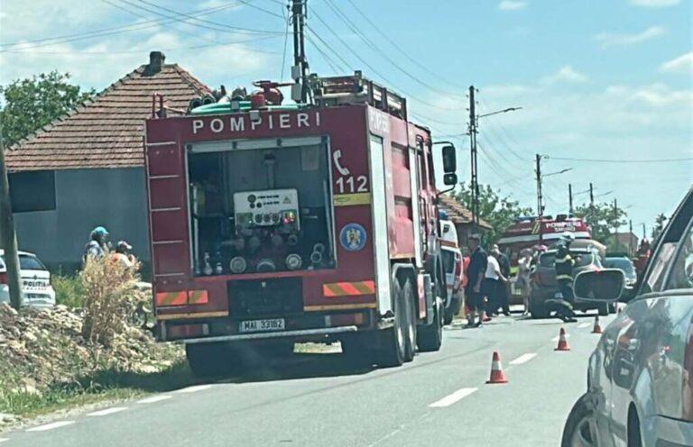 Poliția a stabilit cauzele accidentului de la Abram, dintre o ambulanță și o mașină, în care o asistentă medicală a fost rănită