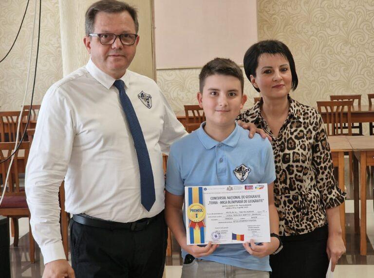 Un elev din Oradea, multiplu premiat la concursuri naționale de Fizică și Geografie