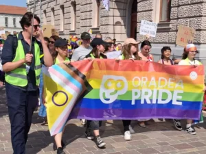 Comunitatea LGBT+ din Oradea a ieșit în stradă-18