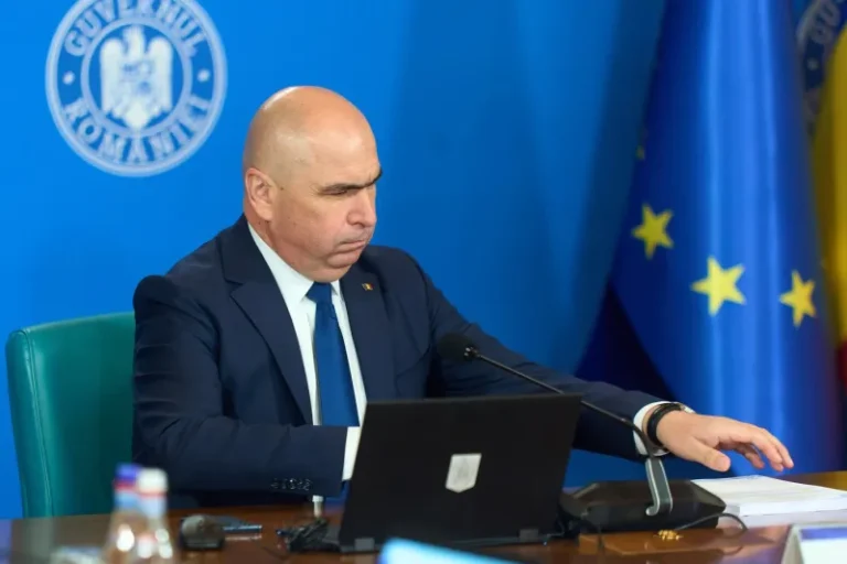 Ilie Bolojan e acuzat de un sindicat că a încasat, în 2007, „71 de salarii medii lunare” ca membru al unui comitet din Eximbank. Cum a răspuns