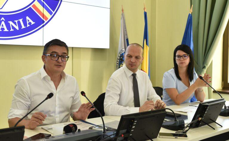 Prof. univ. dr. habil. Adrian Hatos, îngrijorat de sănătatea mintală a copiilor bihoreni