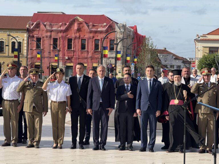 Ziua Imnului Național a fost sărbătorită la Oradea printr-o ceremonie solemnă, în Piața Unirii