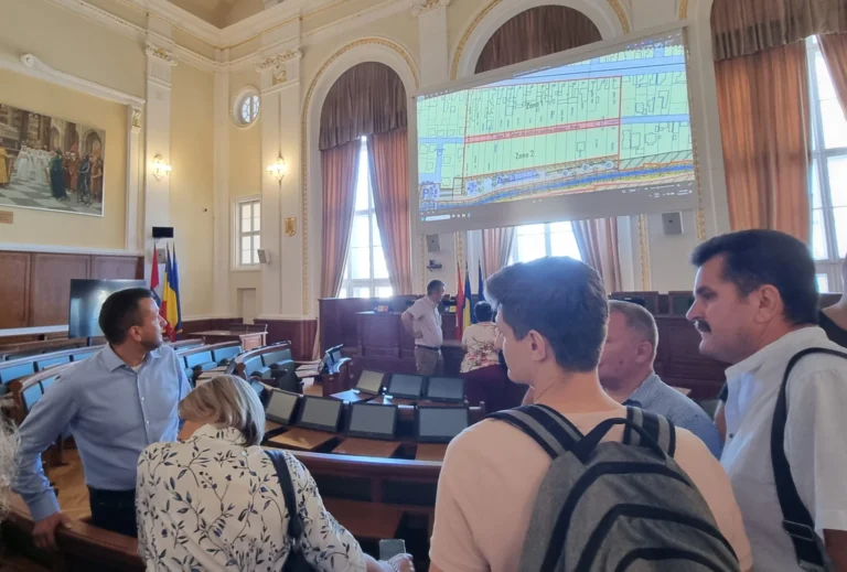 Primăria vrea să facă drum de legătură între străzile Veteranilor și Trotușului și să amenajeze o zonă verde pe malul pârâului Peța