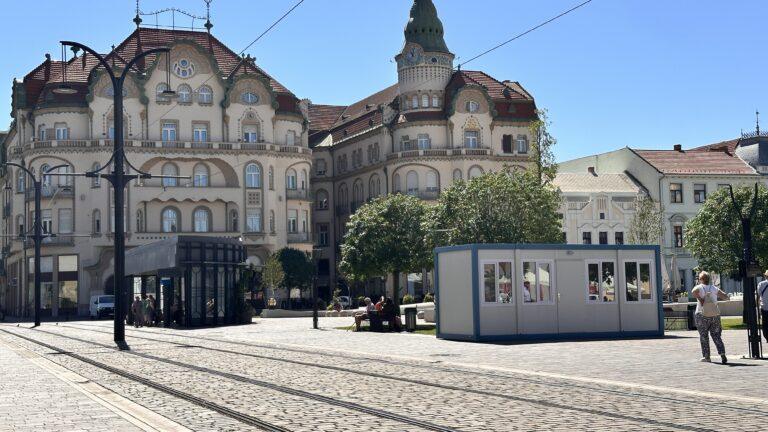 Container anticaniculă, deschis și în Piața Unirii din Oradea