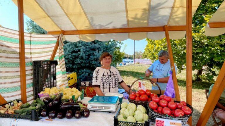 „Ca la mama, acasă”. Gusturi și Tradiții de Bihor – la Ștei