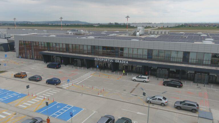 Mașini de închiriat și schimb valutar, la Aeroportul din Oradea