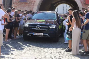 Bolizi de milioane au cucerit Cetatea Oradea, la GOAT Rally Tour 2025-18