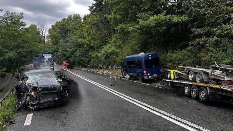 Accident rutier pe DN1, la Bucea – trei persoane rănite