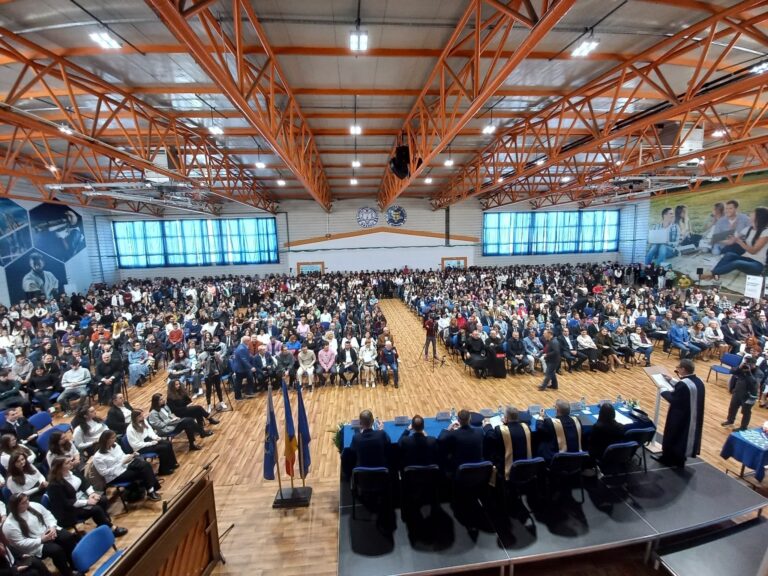 Gaudeamus igitur! Deschiderea anului universitar 2025–2026 la Oradea, între emoții și speranță