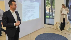 Elevii din Bihor, pe podium la concursul național „Satul meu, în 25 de ani”-09