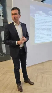 Elevii din Bihor, pe podium la concursul național „Satul meu, în 25 de ani”-10