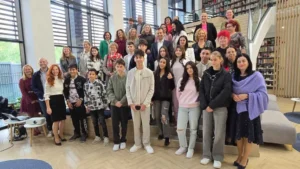 Elevii din Bihor, pe podium la concursul național „Satul meu, în 25 de ani”-100