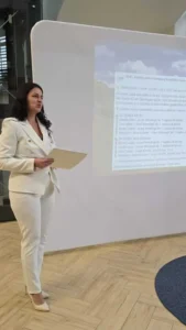 Elevii din Bihor, pe podium la concursul național „Satul meu, în 25 de ani”-71