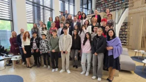 Elevii din Bihor, pe podium la concursul național „Satul meu, în 25 de ani”-91