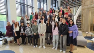 Elevii din Bihor, pe podium la concursul național „Satul meu, în 25 de ani”-92