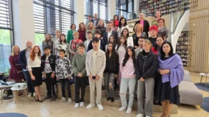 Elevii din Bihor, pe podium la concursul național „Satul meu, în 25 de ani”-96