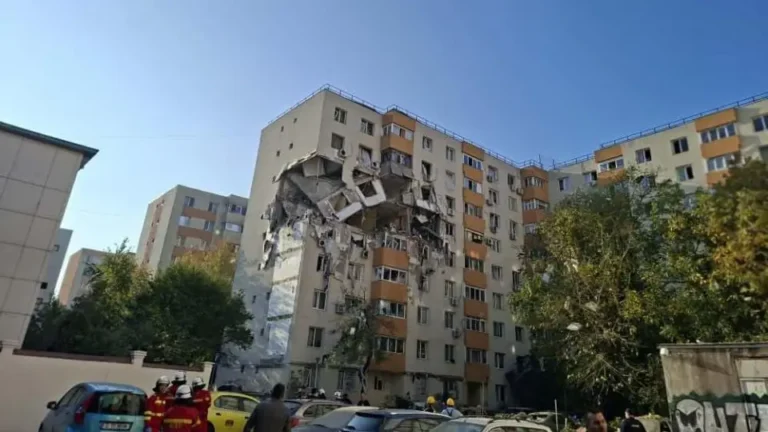 București: Explozie puternică la un bloc de pe Calea Rahovei. Doi morți și 13 răniți