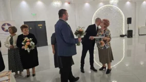 Mai mulți dascăli bihoreni au fost premiați pentru activitatea la catedră-111