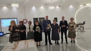 Mai mulți dascăli bihoreni au fost premiați pentru activitatea la catedră-118