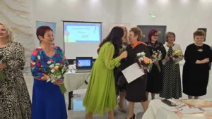 Mai mulți dascăli bihoreni au fost premiați pentru activitatea la catedră-122