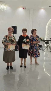 Mai mulți dascăli bihoreni au fost premiați pentru activitatea la catedră-123