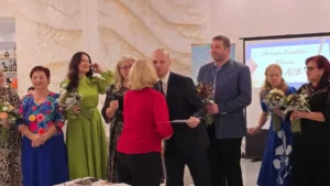 Mai mulți dascăli bihoreni au fost premiați pentru activitatea la catedră-128